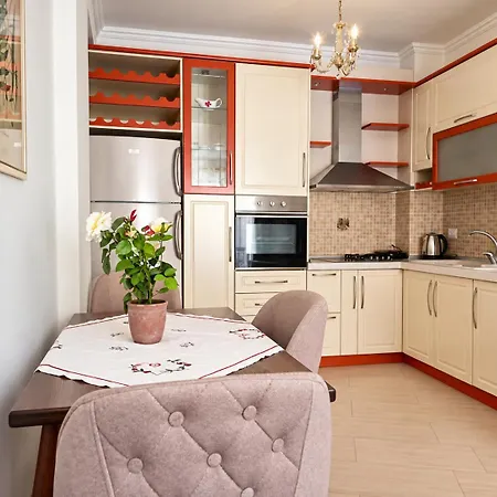 Daire Studio, 3 Min To Skanderbeg Tiran